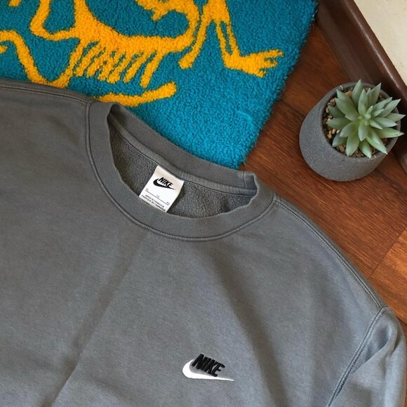 Nike Sweatshirt Gray - Picture 2 of 4